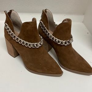 Brand new brown booties!